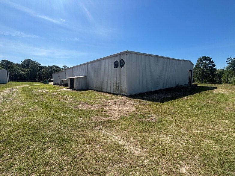 More Photos Of 424 Shelton Rd, West Columbia Warehouse For Sale