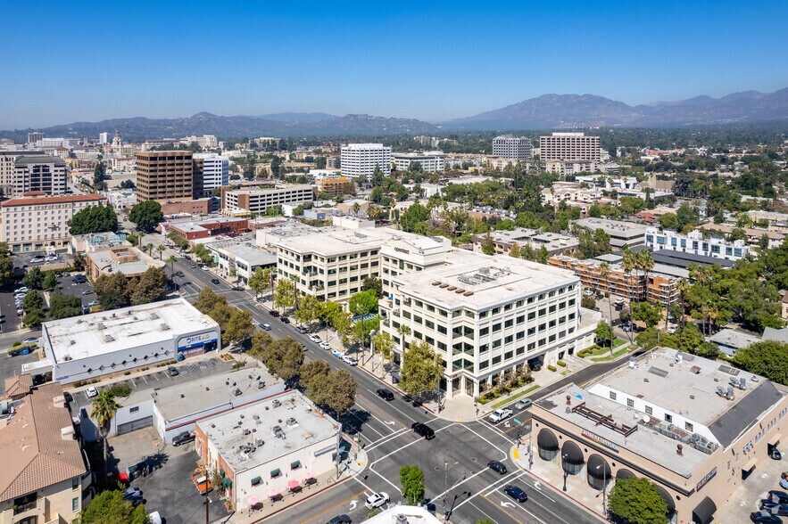 More Photos Of 1055 E Colorado Blvd, Pasadena Coworking Space