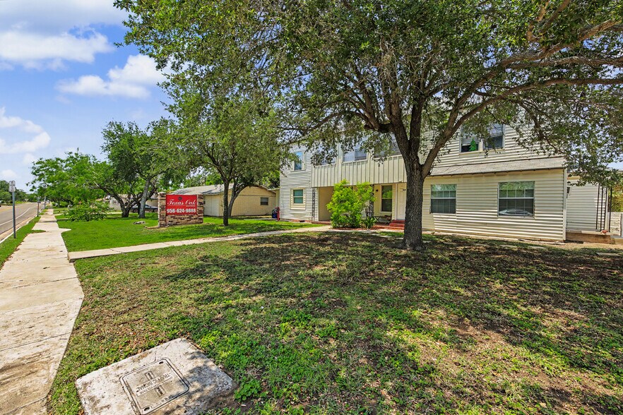 More Photos Of 800 S Texas Blvd, Weslaco Apartments For Sale