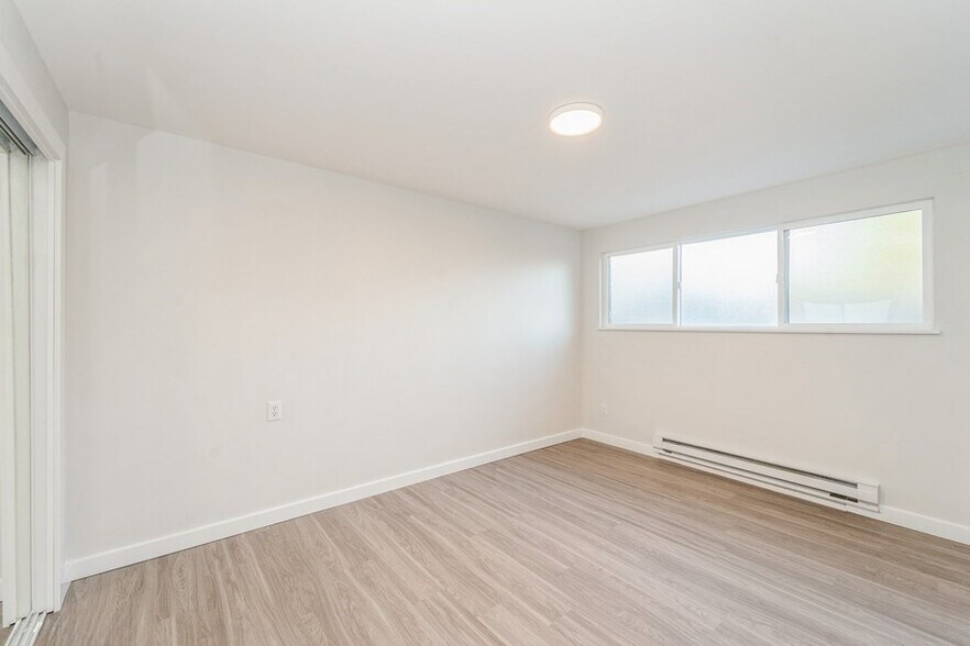 More Photos Of 255 SW 154th St, Burien Multifamily For Sale