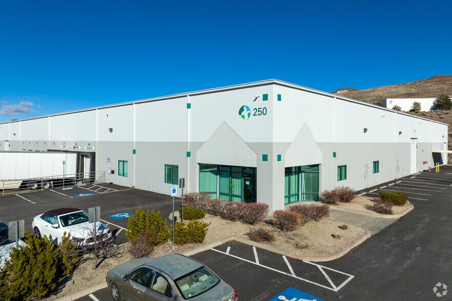 More Photos Of 250 Vista Blvd, Sparks Warehouse For Lease