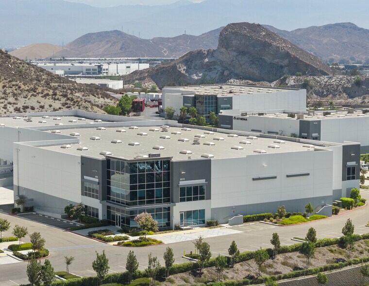 More Photos Of 6111 20th St, Jurupa Valley Warehouse For Sale