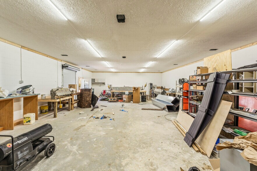 More Photos Of 1100 Winchester Hwy, Fayetteville Freestanding For Sale
