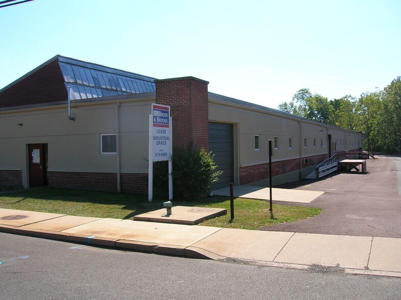 Primary Photo Of 410 E Walnut St, Perkasie Manufacturing For Lease