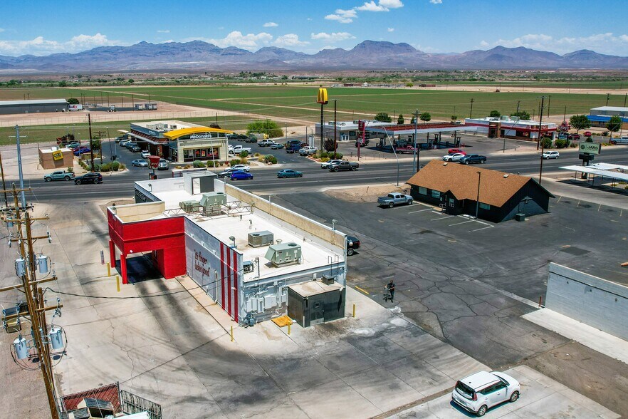 More Photos Of 1817 W Thatcher Blvd, Safford Restaurant For Sale