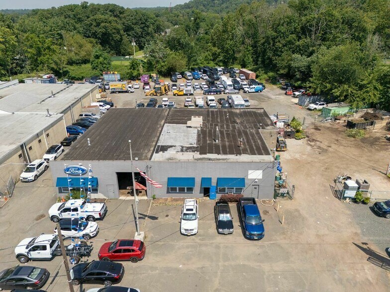 More Photos Of 2530 Springfield Ave, Vauxhall Land For Lease