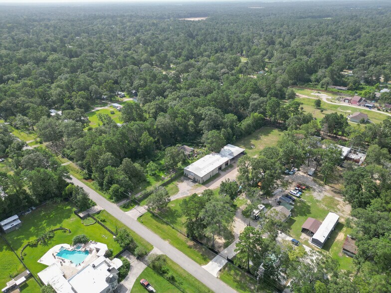 More Photos Of 19962 Lowe Ln, New Caney Manufacturing For Sale