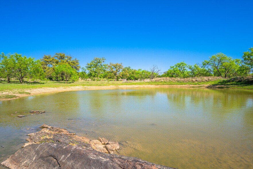 More Photos Of 5230 County Road 409, Llano Land For Sale