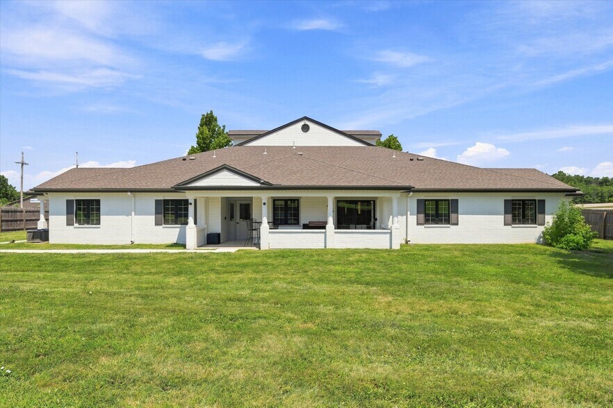 More Photos Of 107 Amity st, Louisburg Hotel For Sale