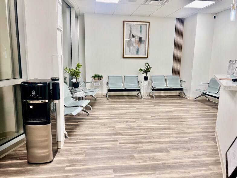 More Photos Of 1760 E Pecos Rd, Gilbert Medical For Lease
