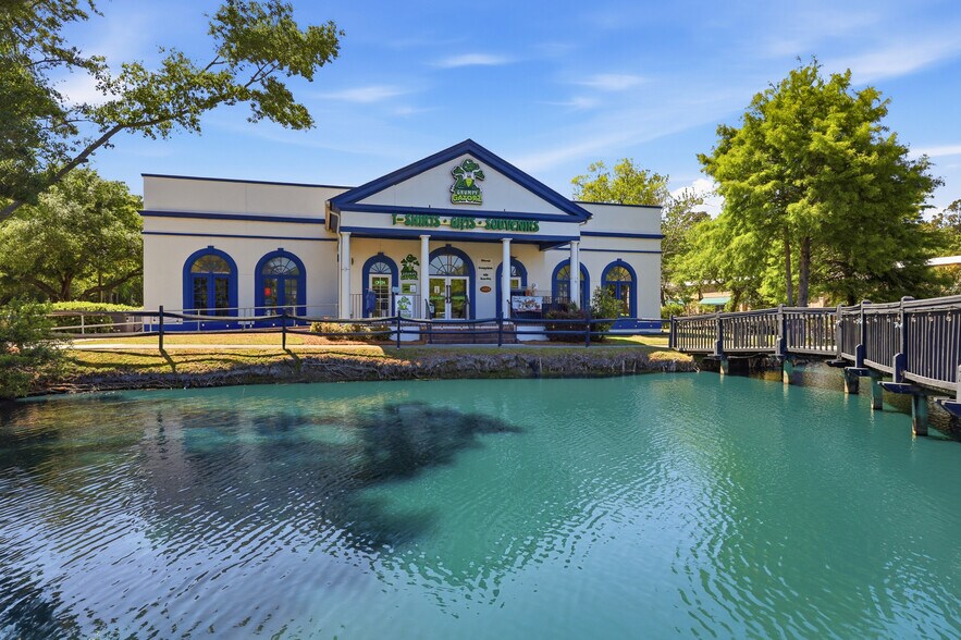 More Photos Of 14319 Ocean Hwy, Pawleys Island General Retail For Sale