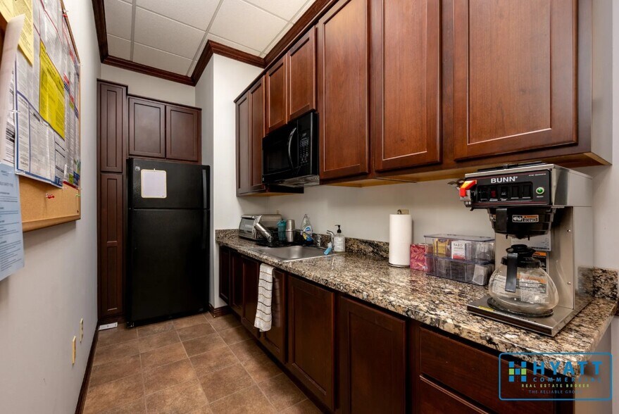 More Photos Of 1906 Towne Centre Blvd, Annapolis Office For Lease