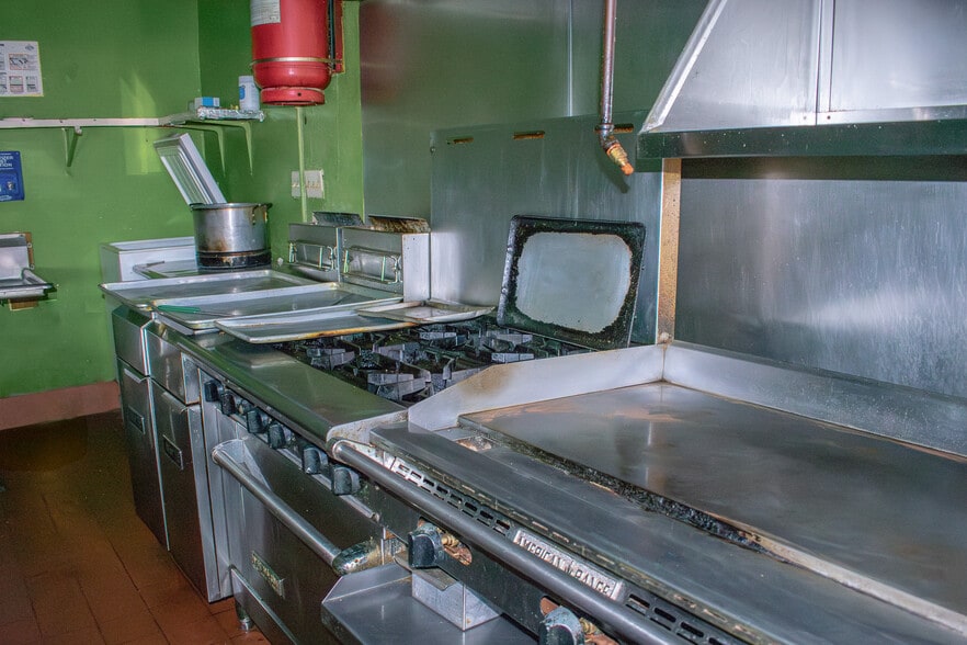 More Photos Of 2418 W Palma Vista Dr, Palmview General Retail For Lease