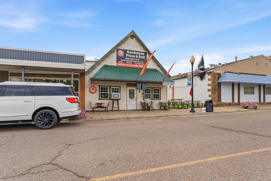 More Photos Of 410 Main St, Sandstone Restaurant For Sale