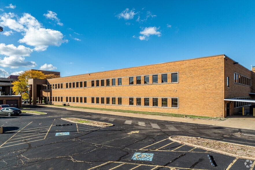 More Photos Of 1020 Market Ave N, Canton Office For Sale