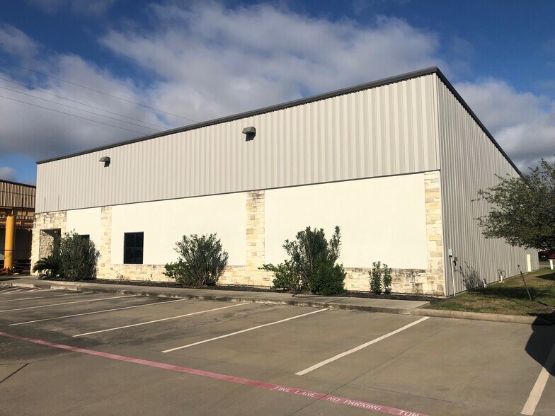 Primary Photo Of 6706 Bourgeois Rd, Houston Warehouse For Lease