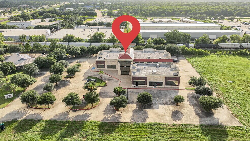 More Photos Of 13020 Dairy Ashford Rd, Sugar Land Medical For Lease