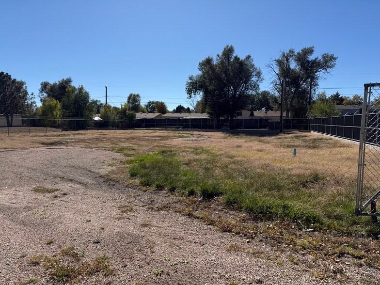 More Photos Of 727 Carson blvd, Fountain Land For Lease