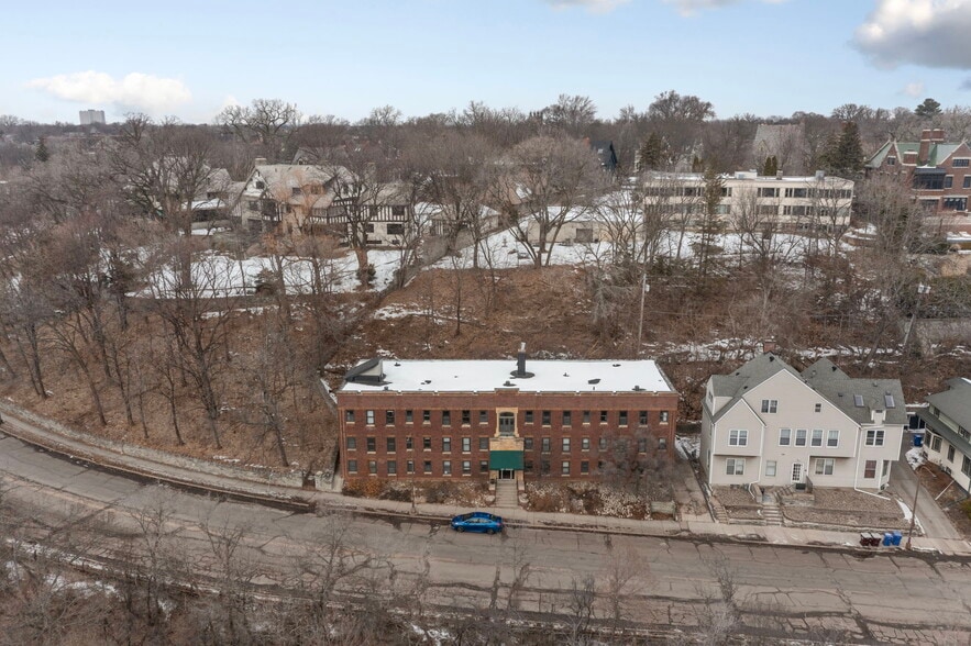 More Photos Of 487 Grand Ave, Saint Paul Apartments For Sale