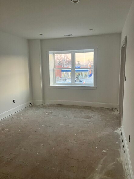 More Photos Of 121 E Lancaster Ave, Paoli Storefront Retail Office For Lease