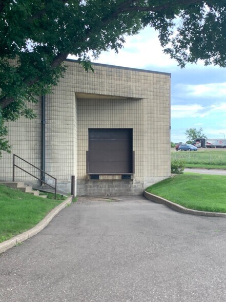 More Photos Of 273 Lafayette Frontage Rd W, Saint Paul Light Distribution For Lease