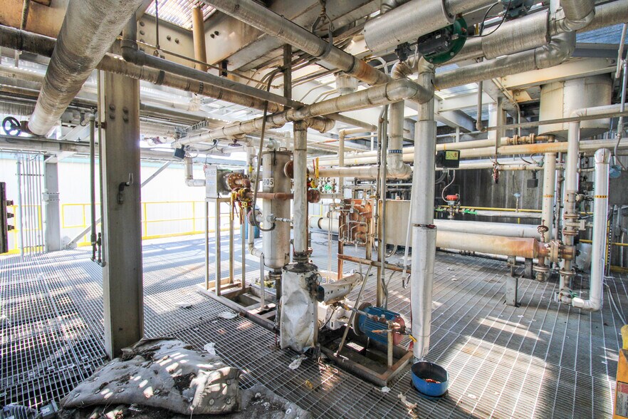More Photos Of 5640 44th Ave S, Clinton Industrial For Sale