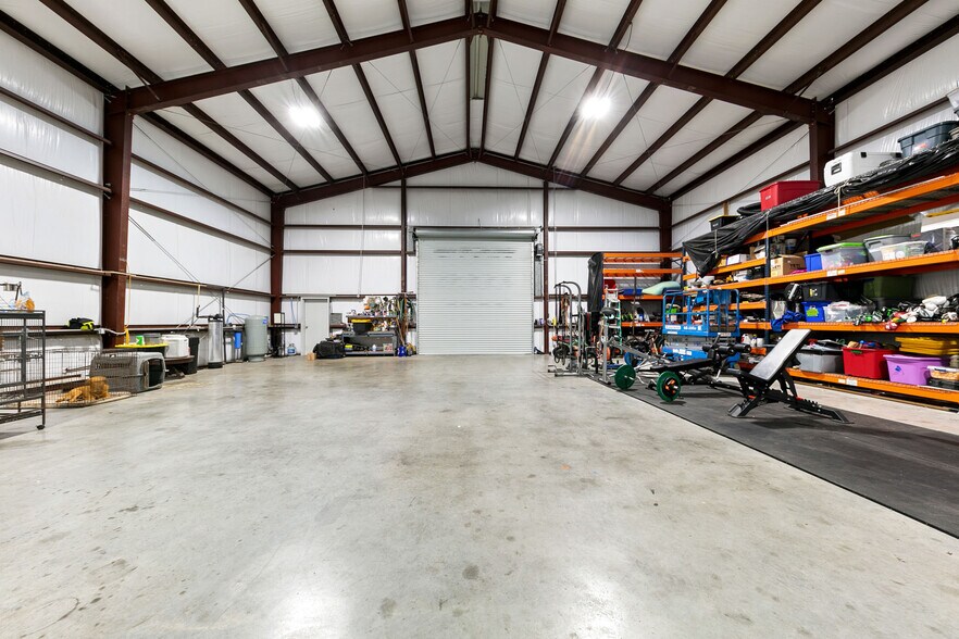 More Photos Of 10711 Hidden Lake Ln, Richmond Distribution For Sale