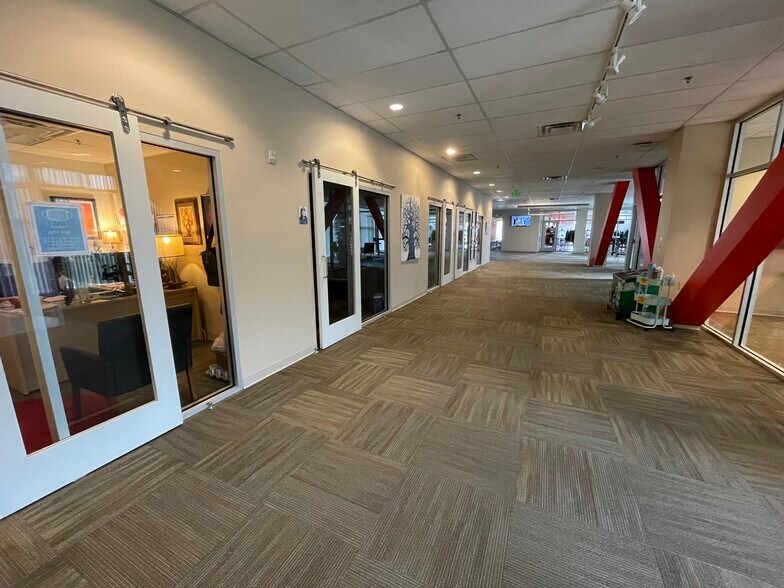 More Photos Of 9390 Gateway Dr, Reno Unknown For Lease