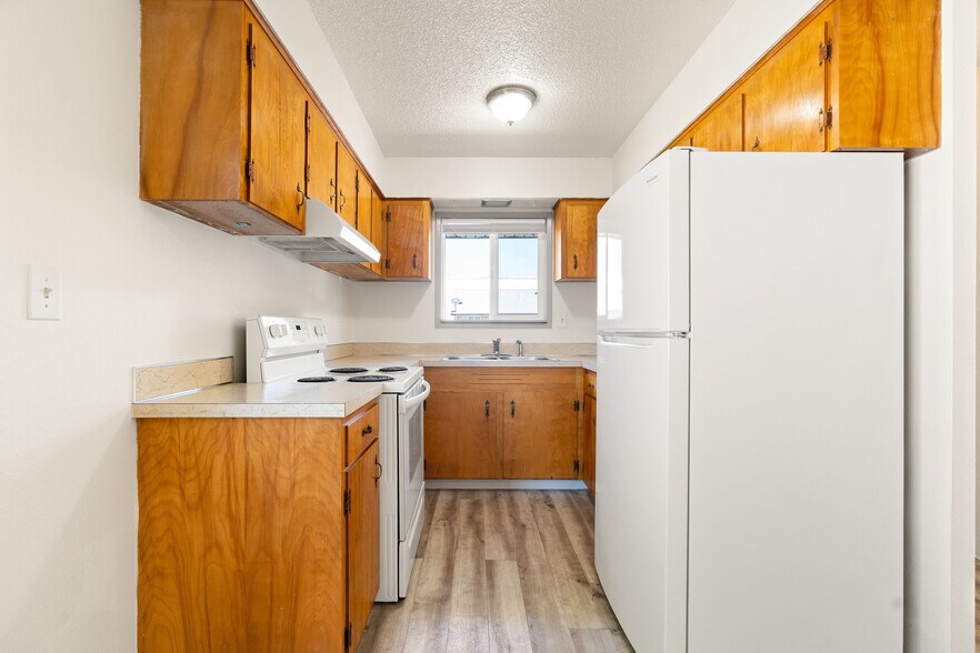 More Photos Of 110-162 NW 15th St, Gresham Apartments For Sale