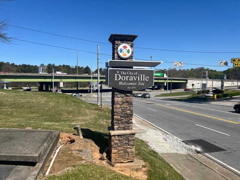 More Photos Of 6363 Peachtree Industrial Blvd, Atlanta Restaurant For Lease