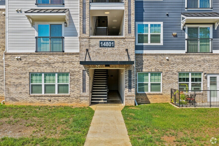 More Photos Of 14801 Statesville Rd, Huntersville Apartments For Sale