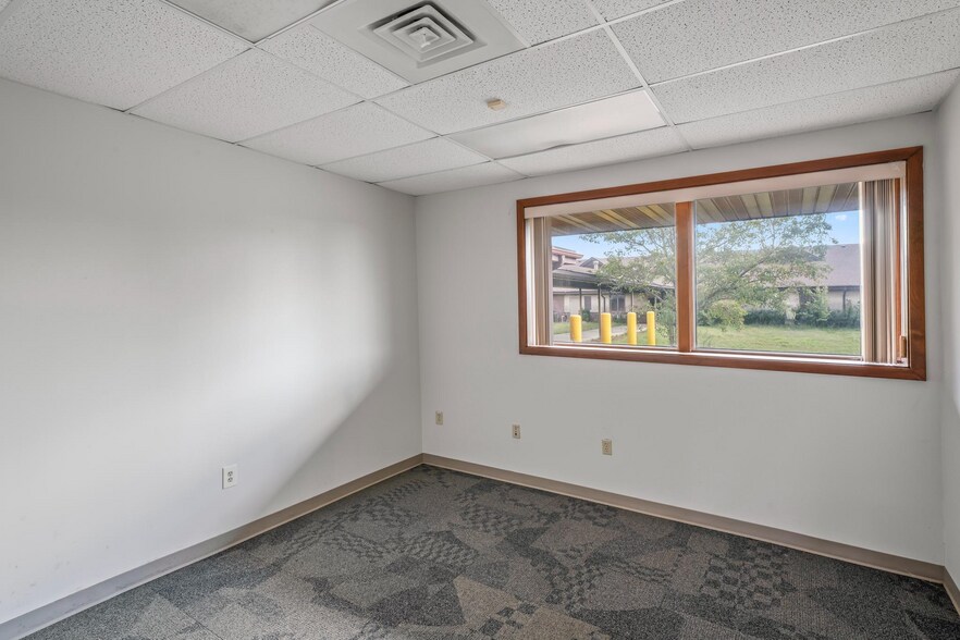 More Photos Of 614 Union Rd, Vineland Office For Sale