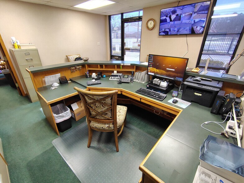 More Photos Of 915 E Georgia Ave, Ruston Warehouse For Lease