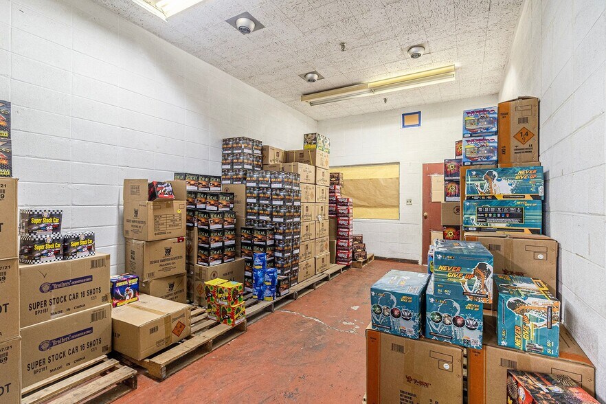 More Photos Of 625 Ocoee St, Copperhill Freestanding For Sale