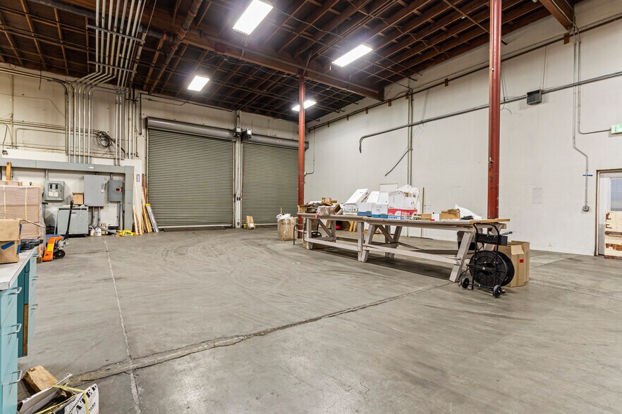 More Photos Of 253 E Harris Ave, South San Francisco Warehouse For Sale
