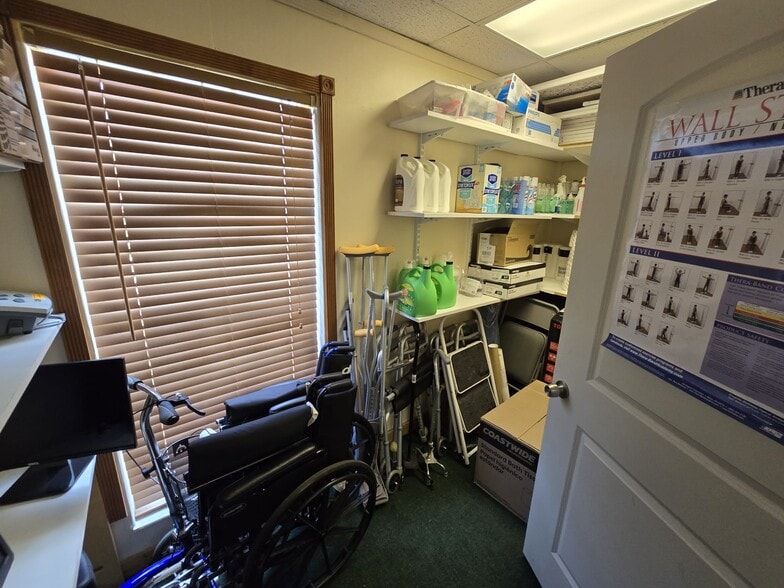 More Photos Of 7777 N University Dr, Tamarac Medical For Sale