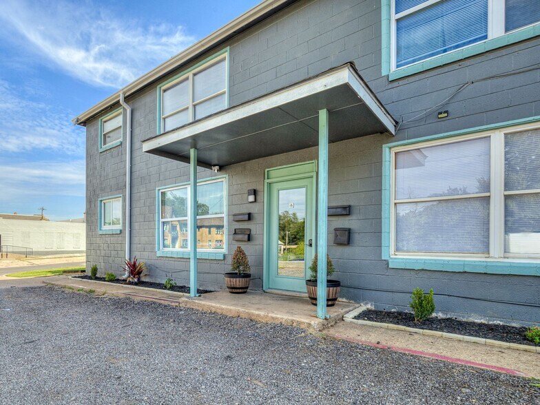 More Photos Of 506 SW 24th St, Oklahoma City Apartments For Sale