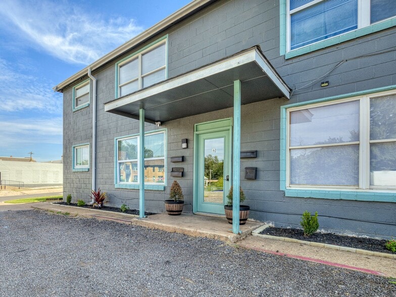 More Photos Of 506 SW 24th St, Oklahoma City Apartments For Sale