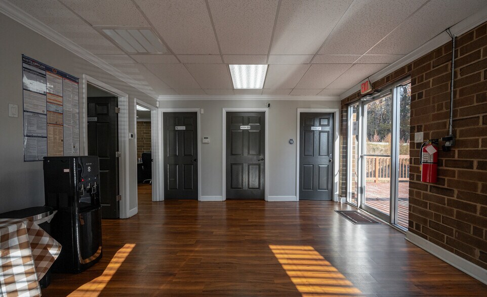 More Photos Of 1941 Haw River Hopedale Rd, Burlington Warehouse For Sale