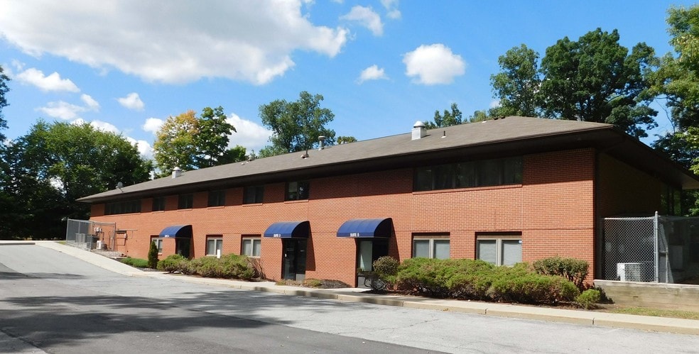 More Photos Of 236 Crystal Run Rd, Middletown Office For Sale