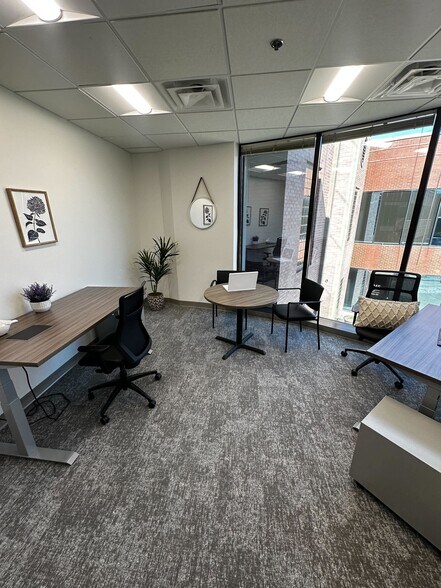 More Photos Of 214 Overlook Cir, Brentwood Office For Sale