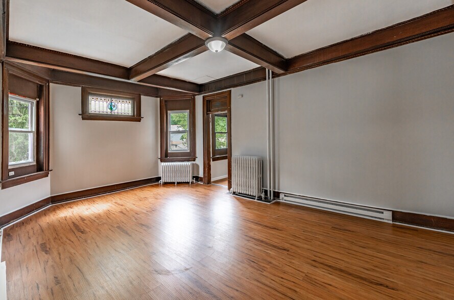 More Photos Of 403 Washington Ave, Sellersville Apartments For Sale