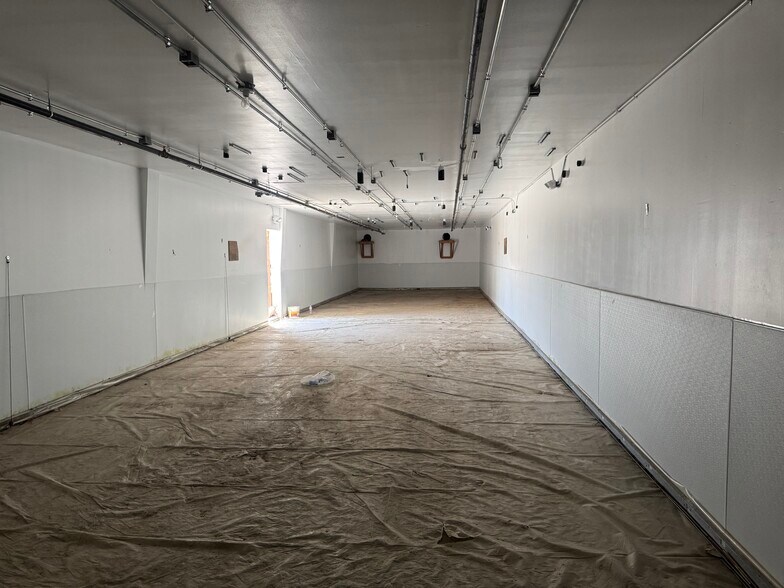 More Photos Of 4901 Tidewater Ave, Oakland Warehouse For Lease