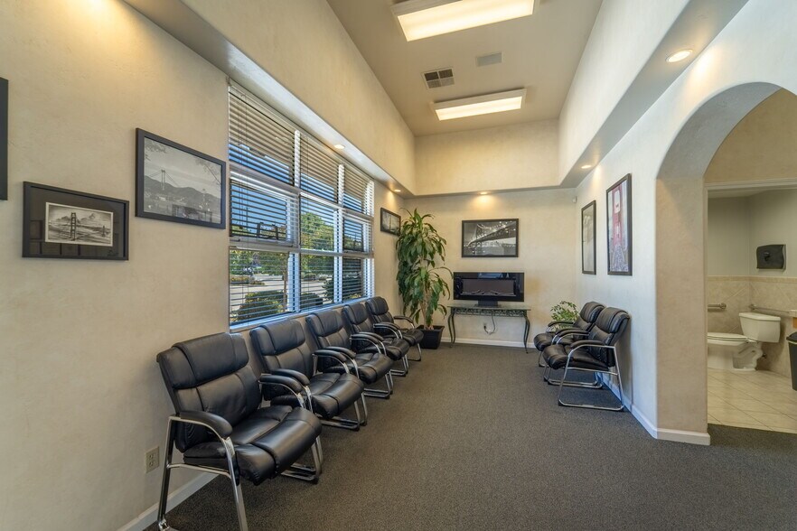 More Photos Of 1444 W Main St, Ripon Medical For Lease