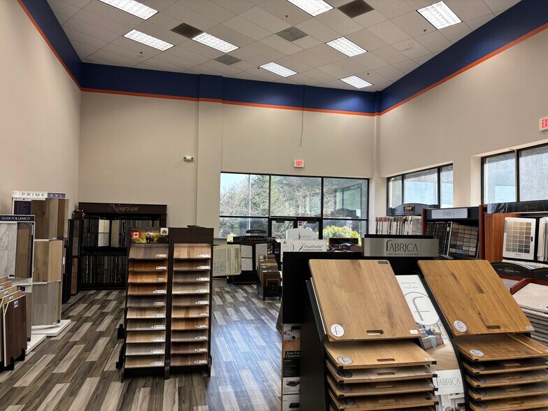 More Photos Of 21465 Price Cascades Plz, Sterling Freestanding For Lease