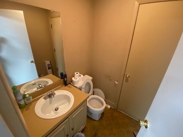 More Photos Of 214 Justice St, Brookhaven Office For Sale