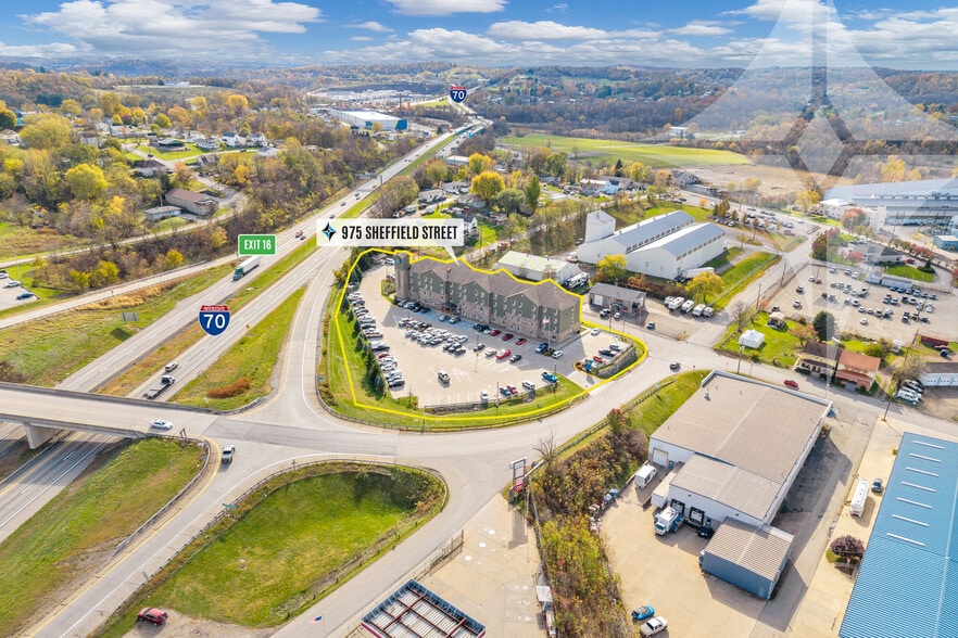 More Photos Of 975 Sheffield St, Washington Hotel For Sale
