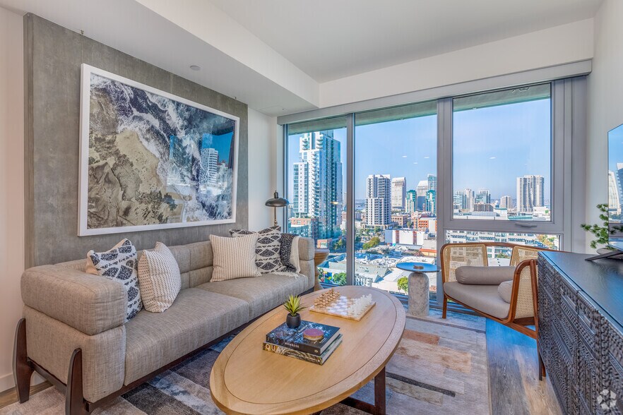 More Photos Of 601 11th Ave, San Diego Apartments For Lease