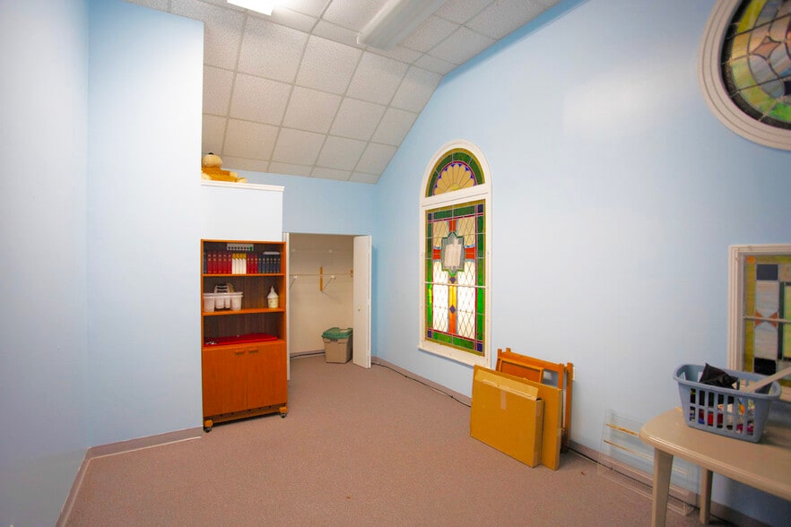 More Photos Of 1310 22nd Ave S, Saint Petersburg Religious Facility For Sale
