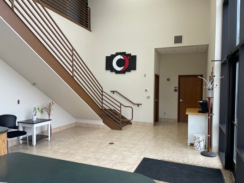 More Photos Of 10661 NE Nassau St, Blaine Warehouse For Lease